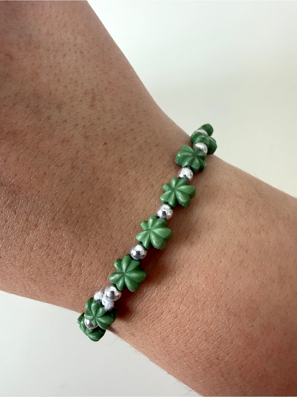 Green Clover Bead Stretch Bracelet - Women Jewelry